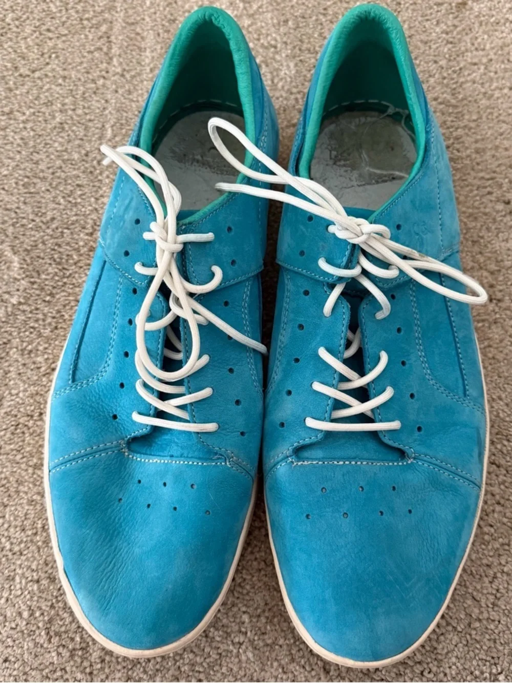 Creative Recreation vibrant turquoise